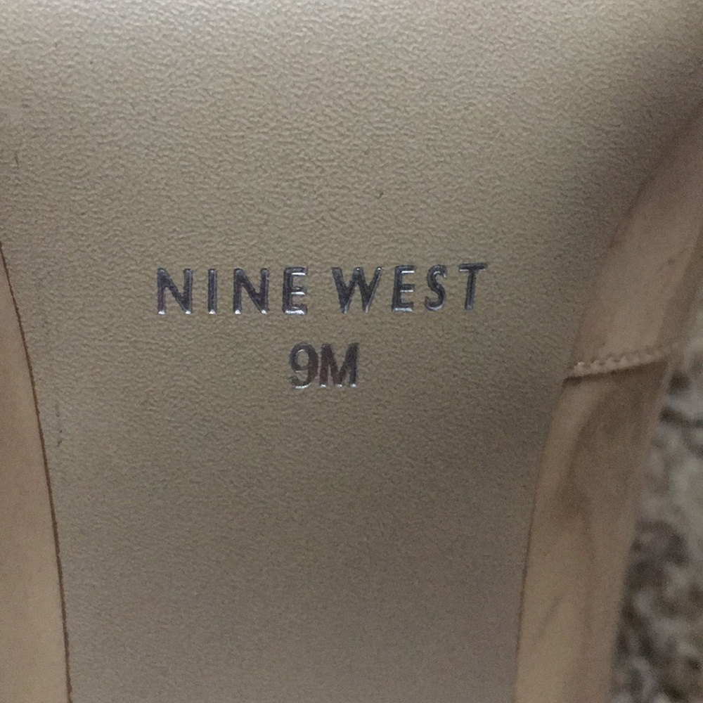 Point toe pumps - Picture 7 of 8